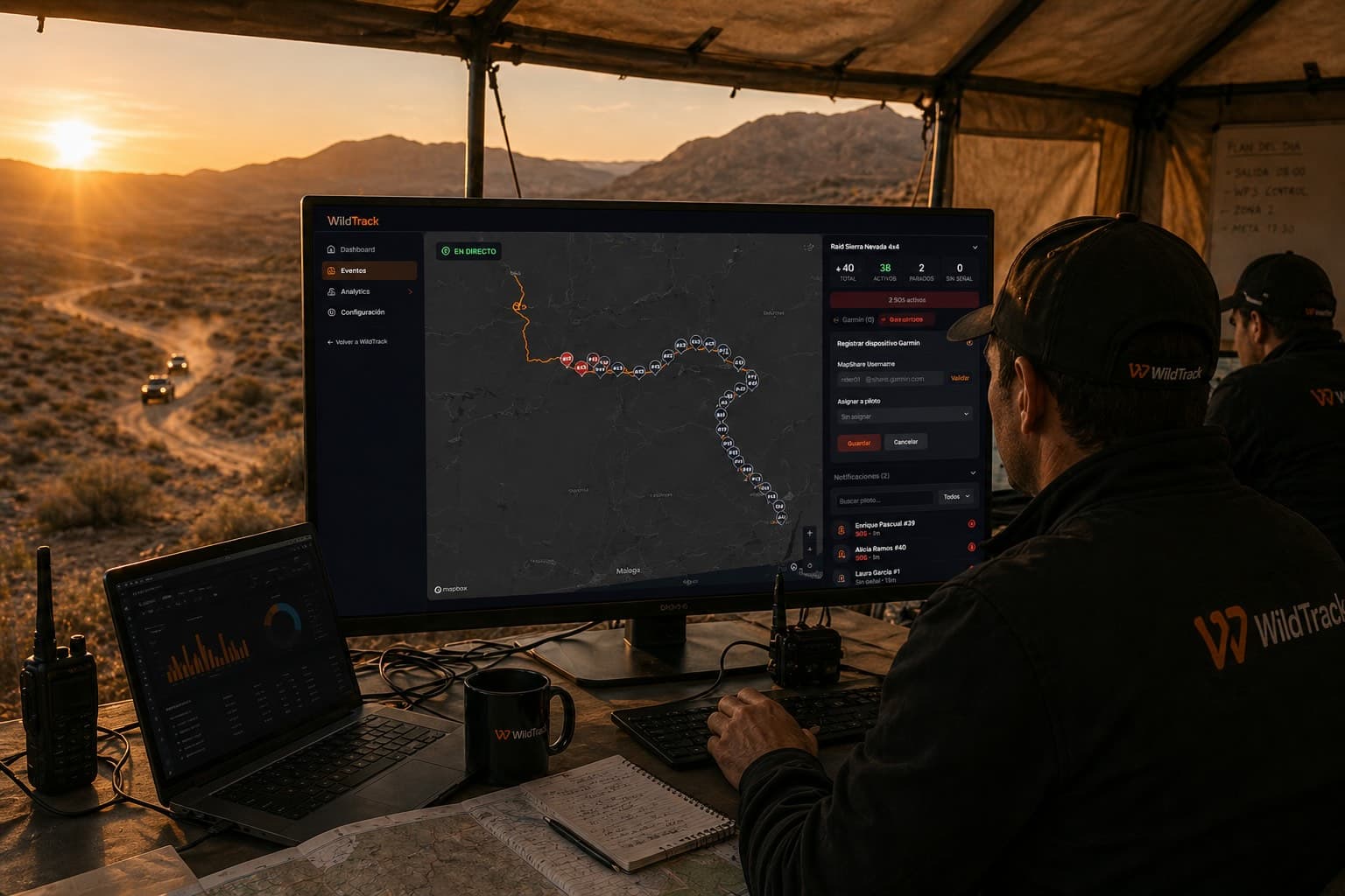Organizador usando el Centro de Control WildTrack durante un evento off-road